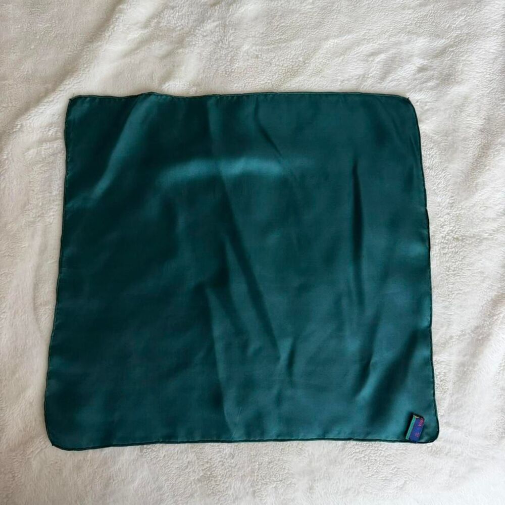 Woodward Silk Men's Green handkerchief 19x19"